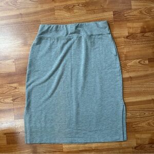 4/$15 J. Jill fleece pencil skirt size XSP